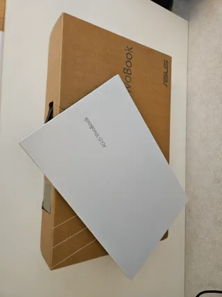 Portátil Asus VivoBook 14 M413DA-EB462 Ryzen 7