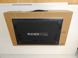 Portátil Asus VivoBook 14 M413DA-EB462 Ryzen 7