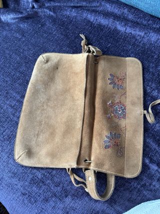 Bolso Ante Marrón Flores Bordadas