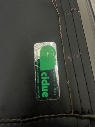 Sillas Diseño Tubo Cromado piel sintética Negro