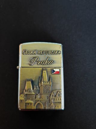 Accendini tipo Zippo, varietà