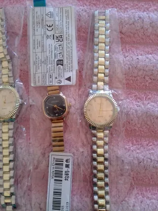 Lote 4 Relojes Mujer Oro y Verde