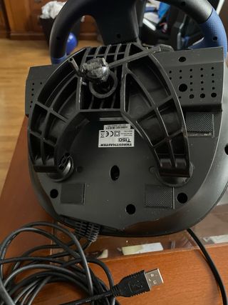 Volante Thrustmaster T150 PS4