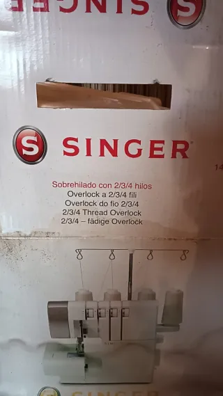 Máquina de coser Singer 14HS754