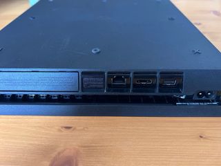 PS4 (Playstation 4)  Negra + 2 mandos