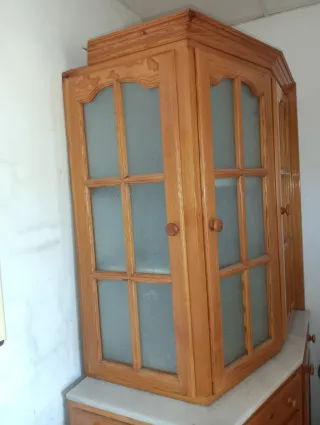 Mueble de esquina madera cristal mármol
