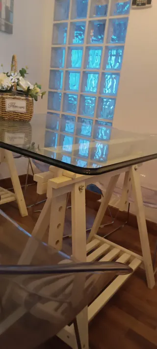 Mesa diseño cristal y 6 sillas