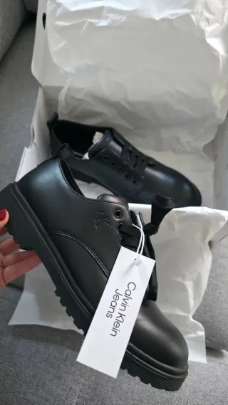 Zapatos Calvin Klein Jeans Talla 38 Nuevos