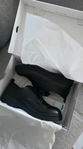 Zapatos Calvin Klein Jeans Talla 38 Nuevos