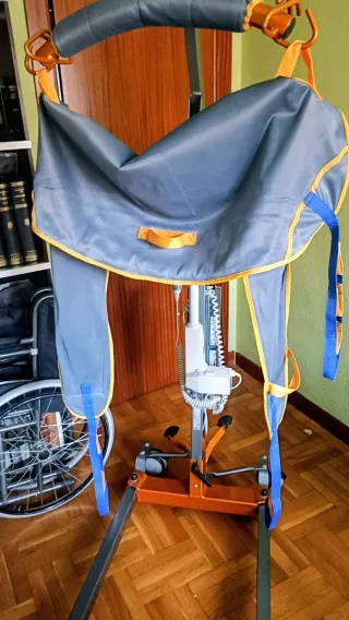 Grúa eléctrica personas con movilidad reducida