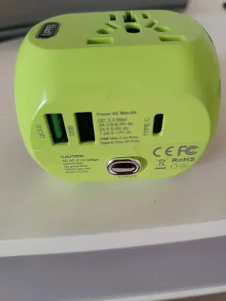 Adattatore universale da viaggio UPPEL