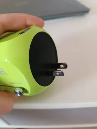 Adattatore universale da viaggio UPPEL