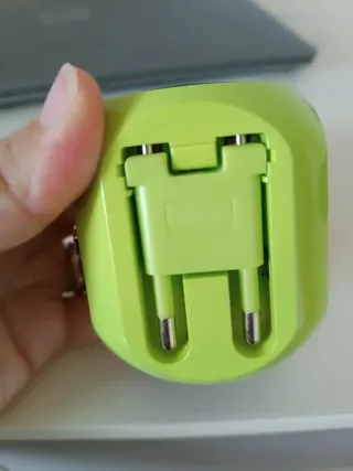 Adattatore universale da viaggio UPPEL