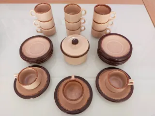 Juego de café de cerámica beige y marrón