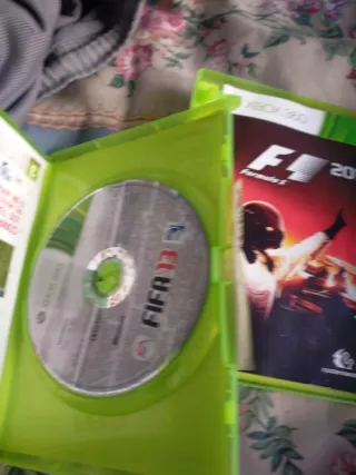 3 Giochi Xbox 360: FIFA 13, F1 2011, MySims