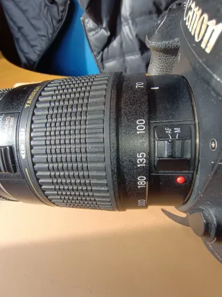 Objetivo Tamron 70-300mm f/4-5.6 Canon