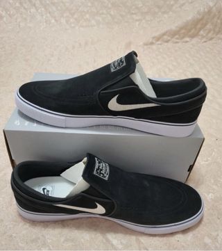 Zapatillas Nike SB Janoski Slip-On Negras