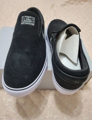 Zapatillas Nike SB Janoski Slip-On Negras