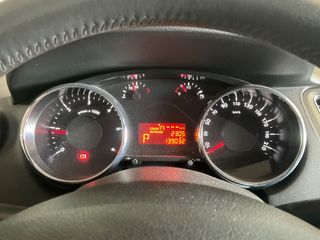 Peugeot 5008 1.6 Blue-HDi Style 7 Pl. -Automático