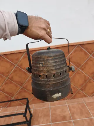 Foco antiguo de teatro/cine