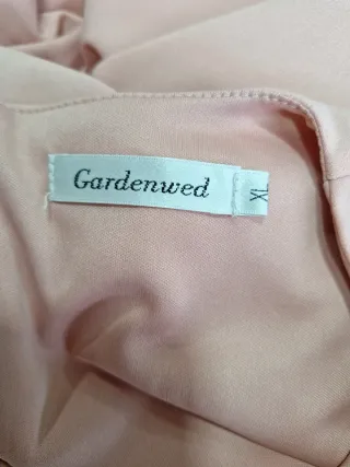 Vestido rosa corte A manga corta