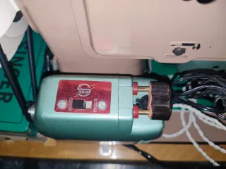 MÁQUINA DE COSER SINGER 801Z