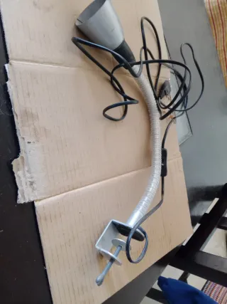 Flexo metálico con pinza