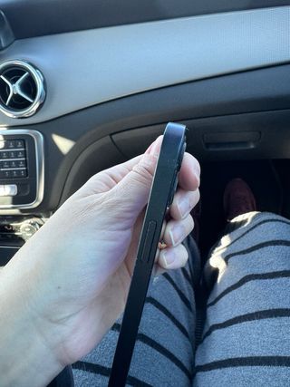 iPhone 12 Apple. Incluye el cable de carga