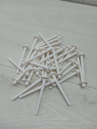 Vassoio organizzatore Umbra Peggy per uso in credenze