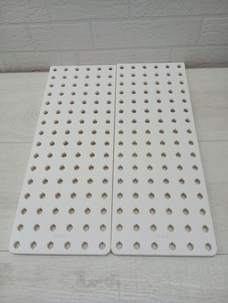 Vassoio organizzatore Umbra Peggy per uso in credenze