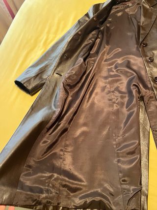 Abrigo efecto piel Zara