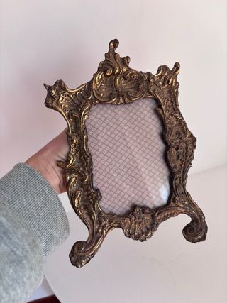Cornice barocca in bronzo dorato