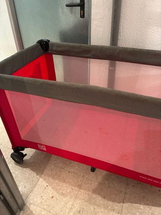 Cuna de viaje / parque infantil