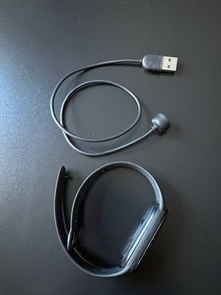 Reloj Inteligente Negro + Cargador USB