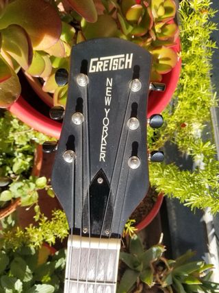 Guitarra Gretsch New Yorker Eléctrica