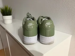 Nike Air Force 1 Verde y Blanco