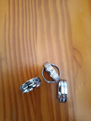 Lote 4 Anillos de acero inoxidable Pequeños