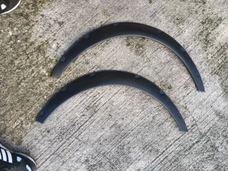 Cubre Ruedas 4x4 Negro