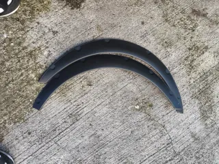 Cubre Ruedas 4x4 Negro