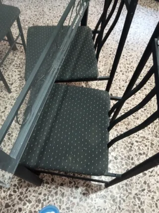 Mesa comedor cristal y 4 sillas