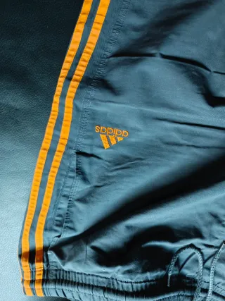 Pantalón chándal Adidas baggy Y2K gris naranja