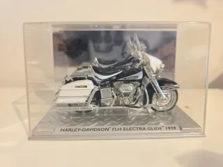 Maqueta Harley-Davidson FLH Electra Glide 1970