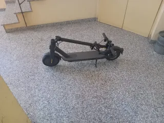 Patinete Eléctrico Negro
