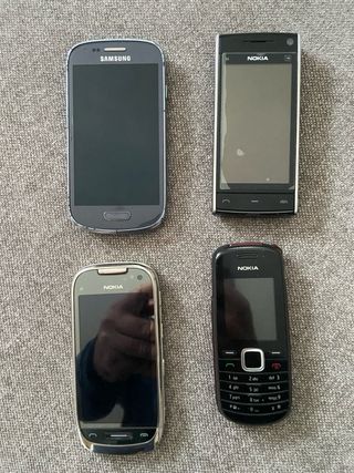 Teléfono Samsung Negro