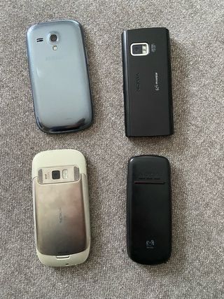 Teléfono Samsung Negro