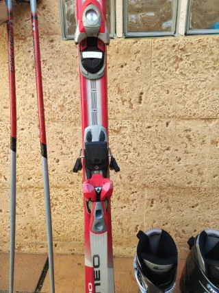 Equipo de esquí Fischer: esquís, botas y bastones