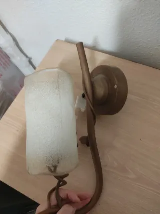 Aplique de pared dorado con cristal