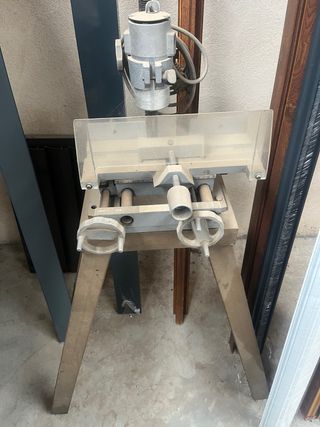 Fresadora de aluminio