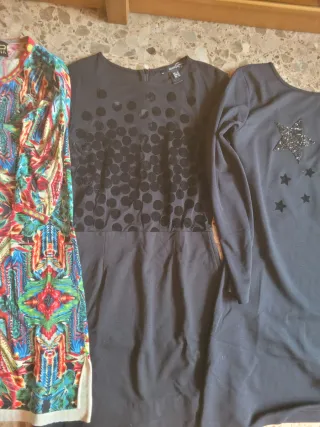 Lote 5 vestidos y 1 falda. Mango y Custo. Talla S.