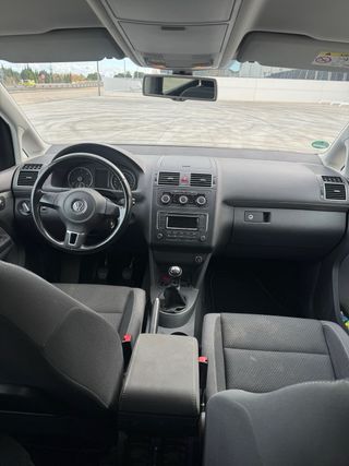 Volkswagen Touran 2015